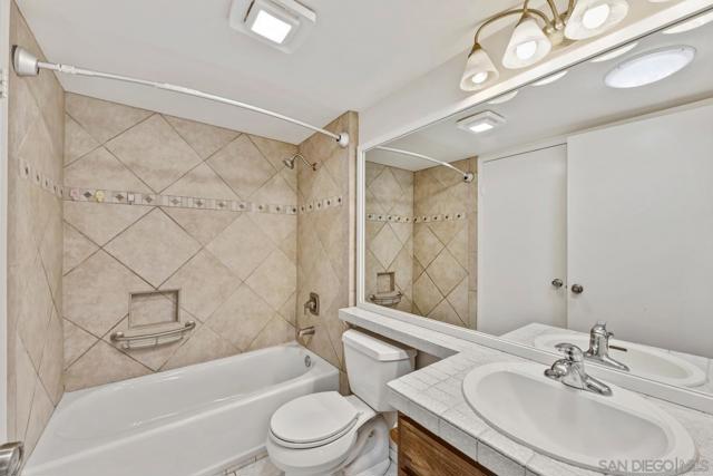 10705 Caminito Bravura, San Diego CA: https://media.crmls.org/mediaz/e1cd0e81-59c4-4ad2-83a7-7fc2df44de3c.jpg