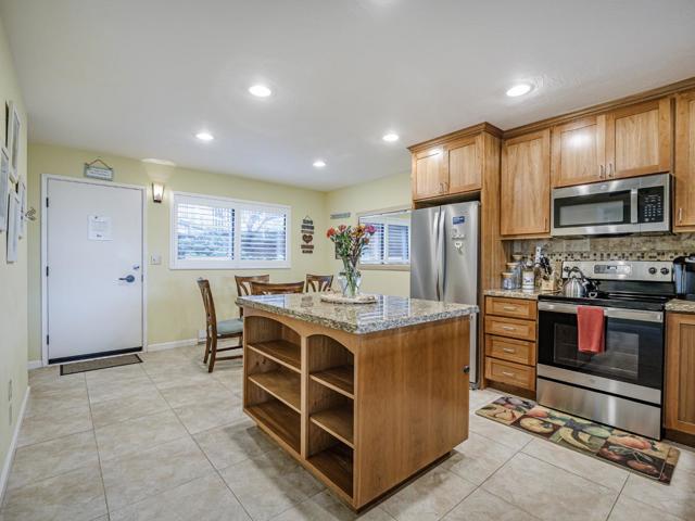 101 Shell Drive, La Selva Beach CA: https://media.crmls.org/mediaz/e1cd105a-90dd-4e50-845c-4e401f1311c4.jpg