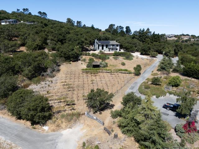12740 Sundance Lane, Carmel Valley CA: https://media.crmls.org/mediaz/e1cd2717-0fcf-42d6-9938-3be1ee127bac.jpg