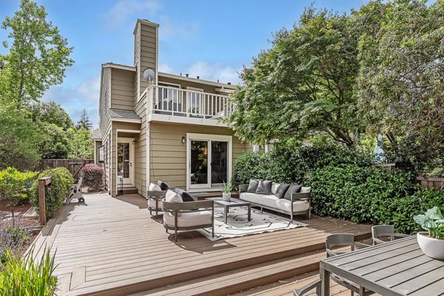 700 Chiquita Avenue, Mountain View CA: https://media.crmls.org/mediaz/e1cd3e26-a4a3-4cf3-984f-093798ec00f8.jpg