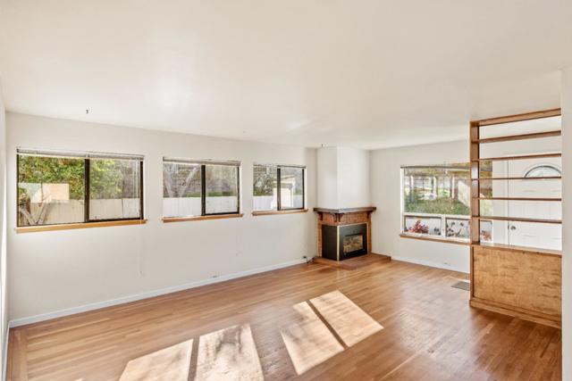 2050 Baldwin Court, Seaside CA: https://media.crmls.org/mediaz/e1cdb892-ff68-4ba3-8d1b-2b4155c0e14e.jpg