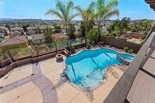 858 Via Barquero, San Marcos CA: https://media.crmls.org/mediaz/e1ceccc7-9827-4171-aeb8-27444b12a78a.jpg
