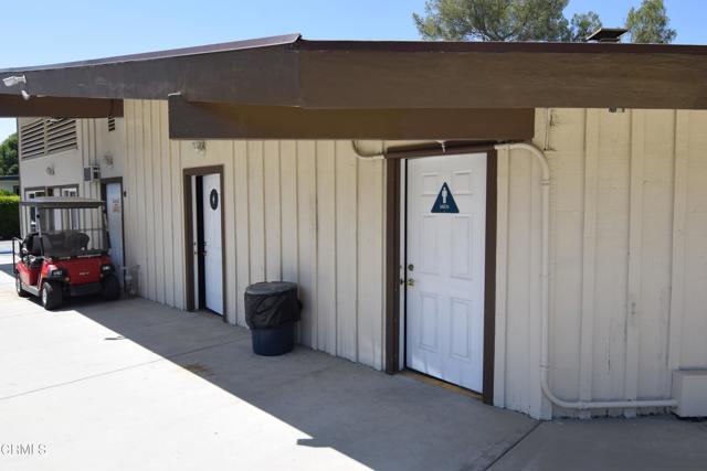 4201 Topanga Canyon Blvd. Boulevard, Woodland Hills CA: https://media.crmls.org/mediaz/e1d0723a-b446-4d01-aba3-9047dd768c2a.jpg