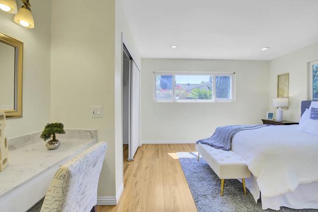 34863 Warwick Court, Fremont CA: https://media.crmls.org/mediaz/e1d0f756-87f2-46b3-84e5-9145fd136445.jpg