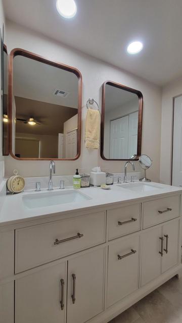 53645 Avenida Mendoza, La Quinta CA: https://media.crmls.org/mediaz/e1d2658f-a0d7-4214-9ade-4b67c4161fc3.jpg