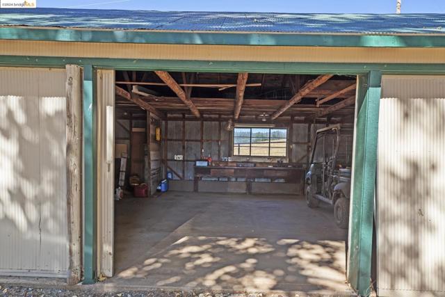 10488 Converse RD, Coulterville CA: https://media.crmls.org/mediaz/e1d2d8fe-dee3-4192-958d-ab5d5119b3d1.jpg