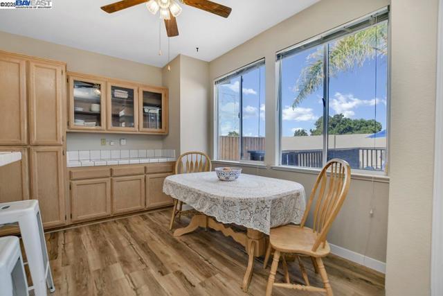 2218 Newport Ct., Discovery Bay CA: https://media.crmls.org/mediaz/e1d312a9-b9e3-47d5-86a9-93d43313fd08.jpg