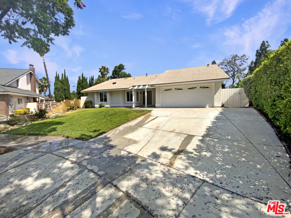 2230 La Crosse Circle