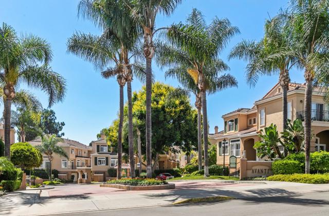 Detail Gallery Image 38 of 42 For 7122 Calabria Ct #E,  San Diego,  CA 92122 - 3 Beds | 2/1 Baths