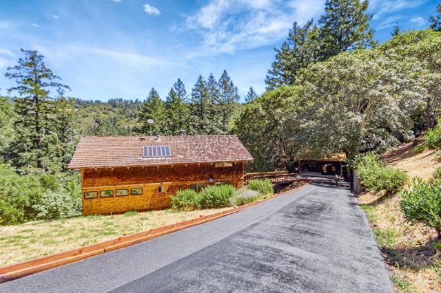 855 Oak Ridge Road, Los Gatos CA: https://media.crmls.org/mediaz/e1d4a613-e9c3-4d8a-abb8-5a995893a2ee.jpg