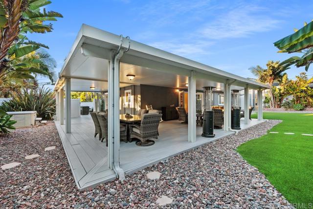 773 Puebla Street, Encinitas CA: https://media.crmls.org/mediaz/e1d4f298-a6cd-44c0-90fa-a023eb1c6792.jpg