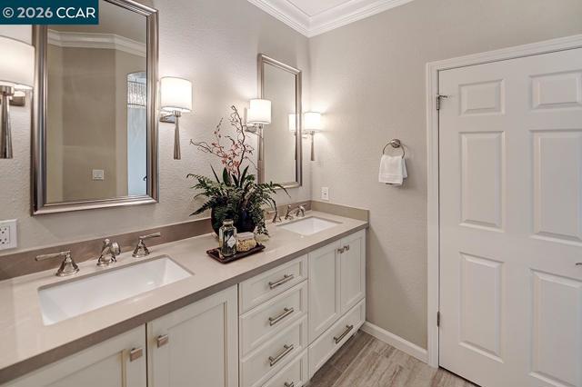 Image 41 of 55 For 2886 Saklan Indian Dr