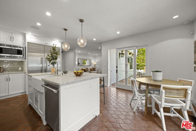2714 Forrester Drive, Los Angeles CA: https://media.crmls.org/mediaz/e1d5cb17-07d4-4dca-9f91-6a3d1e922842.jpg