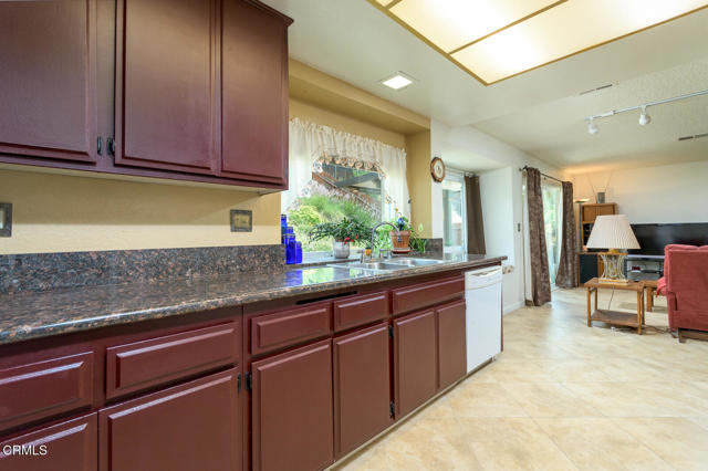 Detail Gallery Image 17 of 44 For 11764 Betula Cir, Moreno Valley,  CA 92557 - 4 Beds | 3 Baths