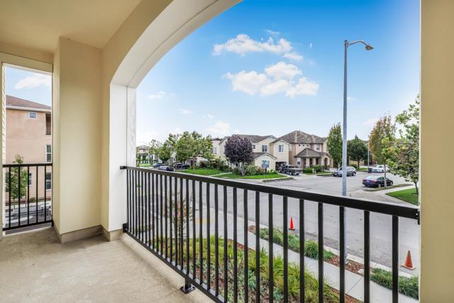 401 San Luis Avenue, Watsonville CA: https://media.crmls.org/mediaz/e1d74d02-bded-48e5-960b-a99c127e5bf6.jpg