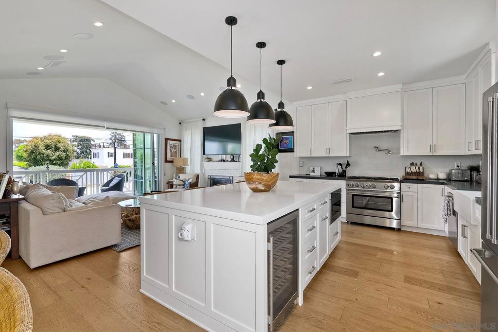 776 Silvergate Ave - photo 11