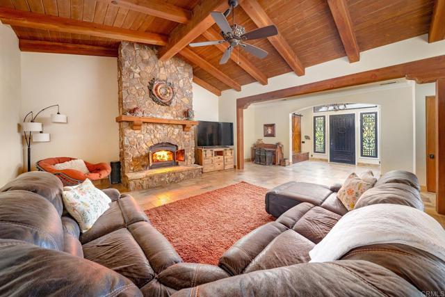 Detail Gallery Image 4 of 74 For 11782 Betsworth Rd, Valley Center,  CA 92082 - 4 Beds | 3 Baths