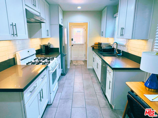11533 National Boulevard, Los Angeles CA: https://media.crmls.org/mediaz/e1da3a8a-fdde-4ecc-bd3a-d0a4b6defc27.jpg