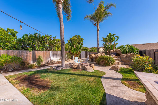 5327 Heather Street, Camarillo CA: https://media.crmls.org/mediaz/e1dd0b54-8b26-442f-bbe6-96252b385475.jpg