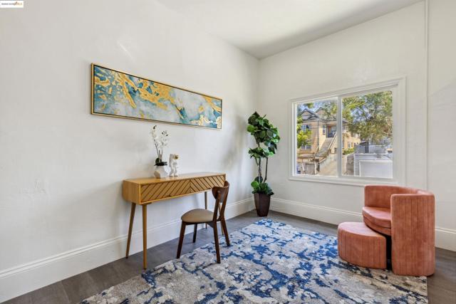 2029 E 22nd St, Oakland CA: https://media.crmls.org/mediaz/e1dd2714-2af2-4fbe-bca1-fcaf59d17b1e.jpg