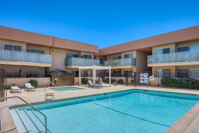 400 N Sunrise Way, Palm Springs CA: https://media.crmls.org/mediaz/e1dd376d-2a1a-4ed3-8692-e4e629ca6630.jpg