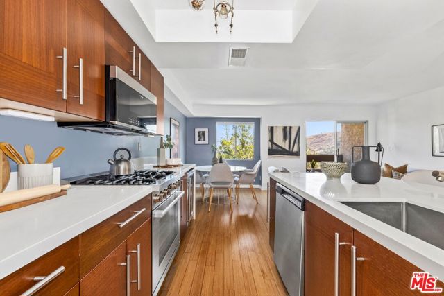 2700 E Cahuenga Boulevard, Los Angeles CA: https://media.crmls.org/mediaz/e1dd6c8e-8c45-4ef5-a122-d80aad532c93.jpg