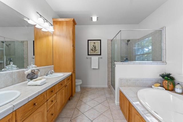 Image 31 of 90 For 157 Oak Knoll Court