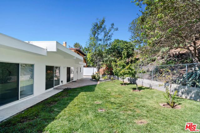 Drew Fenton | 18073 Sandy Cape Drive Pacific Palisades CA | MLS: 7432418