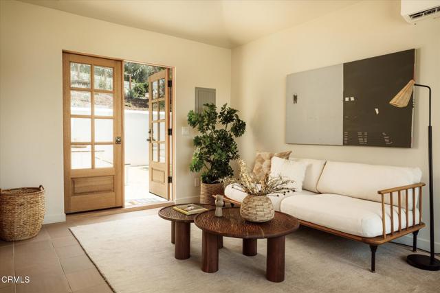 3029 isabel dr Drive, Los Angeles CA: https://media.crmls.org/mediaz/e1dee98c-d85b-40ec-b451-6d252c220413.jpg