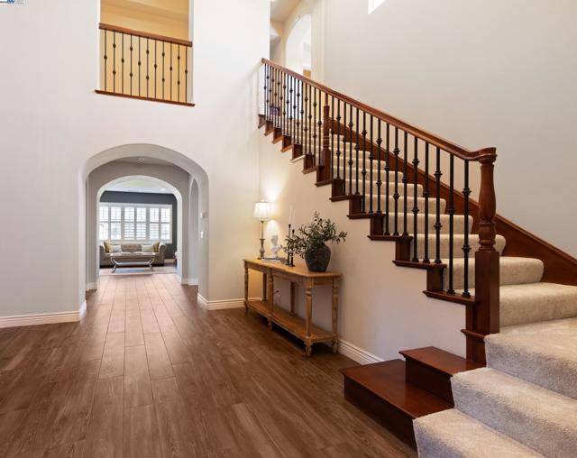 7563 Balmoral Way, San Ramon CA: https://media.crmls.org/mediaz/e1df4b8c-0843-4528-9fe9-fd96dc7c6ce1.jpg