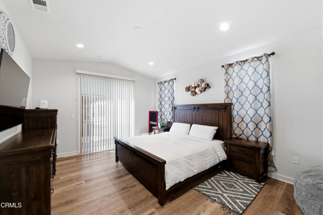 Detail Gallery Image 30 of 42 For 2406 Nicklaus St, Oxnard,  CA 93036 - 4 Beds | 2/1 Baths