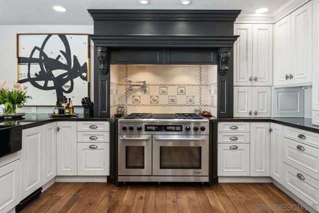 6351 Lago Lindo, Rancho Santa Fe CA: https://media.crmls.org/mediaz/e1e05b58-fdbd-4b87-9f18-c7fb1c0c0a7d.jpg