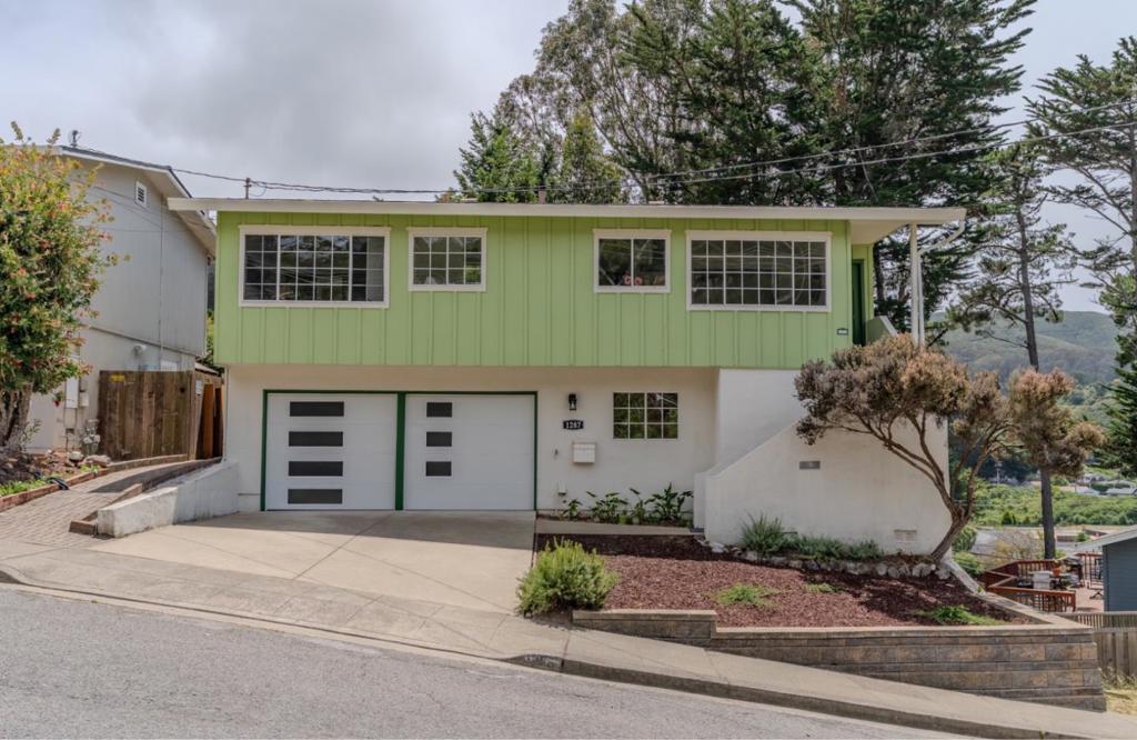 1287 Alicante Drive