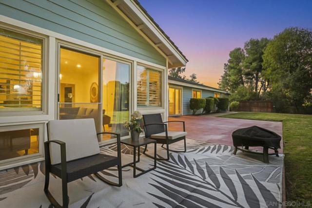 16120 Poderio Ct., Ramona CA: https://media.crmls.org/mediaz/e1e1cd1a-c483-4fce-9c32-9ca5008fe479.jpg