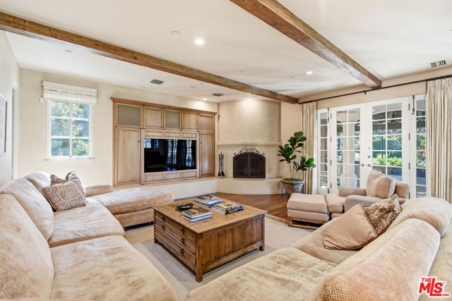 Image 15 of 42 For 3843 Rock Hampton Drive