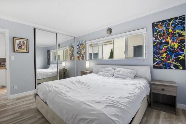 1464 Essex St, San Diego CA: https://media.crmls.org/mediaz/e1e2c840-d698-41ad-93d5-d214e0707f47.jpg
