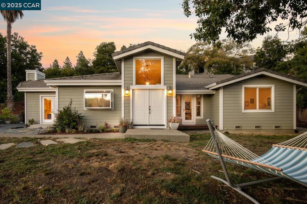 2 Deerfield Lane
