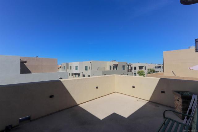 126 Cadence, Irvine CA: https://media.crmls.org/mediaz/e1e38849-3e69-4783-966c-ce51d927a0bd.jpg