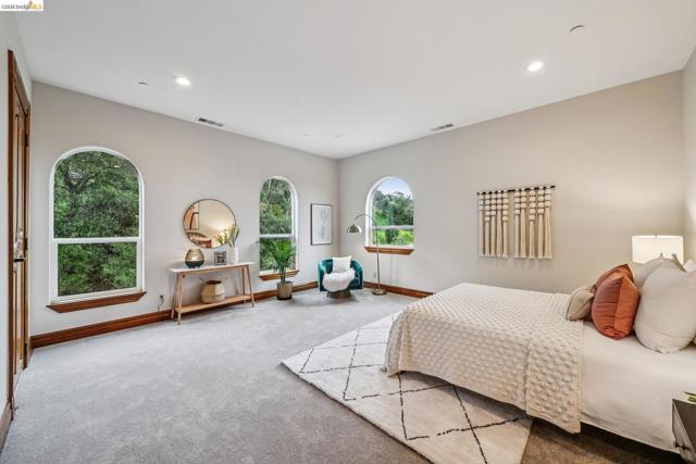 Image 45 of 60 For 33 Somerset Rd