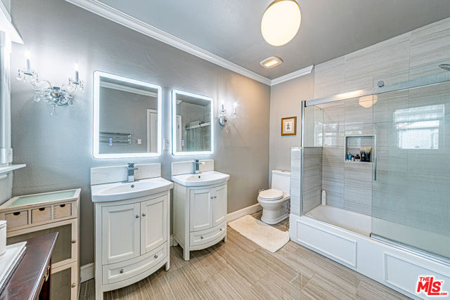 821 Lorraine Boulevard, Los Angeles CA: https://media.crmls.org/mediaz/e1e44d6a-6c99-48c9-826b-cdc294cbe17c.jpg