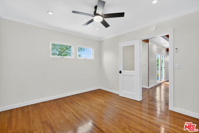 2121 Marine Street, Santa Monica CA: https://media.crmls.org/mediaz/e1e49e0e-bd13-403f-b0fe-f7b9dd6f8880.jpg