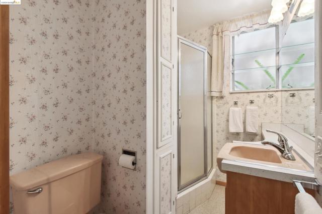 Image 54 of 60 For 6046 Monterey Ave