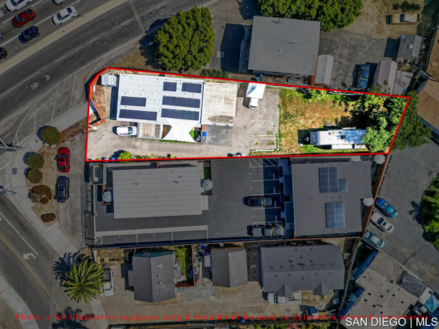 157 59 Natal WAY, Vista CA: https://media.crmls.org/mediaz/e1e56482-e77d-4da8-9429-e836b651fe7a.jpg