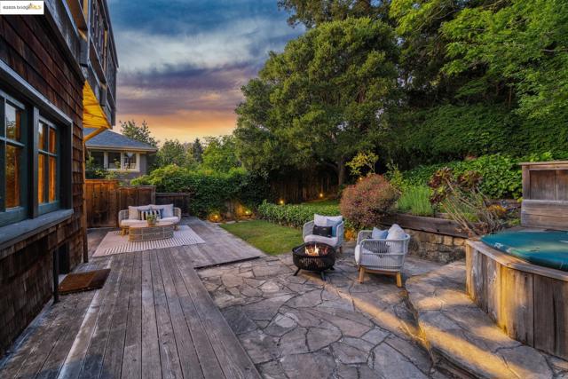 1309 Arch St, Berkeley CA: https://media.crmls.org/mediaz/e1e63753-b8dc-4ba5-a704-193d7e3f8452.jpg