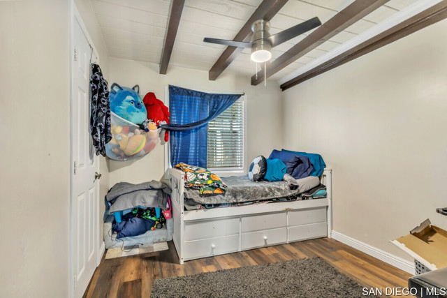 157 59 Natal WAY, Vista CA: https://media.crmls.org/mediaz/e1e67981-adba-40b2-b3c1-2cd2c9383e60.jpg