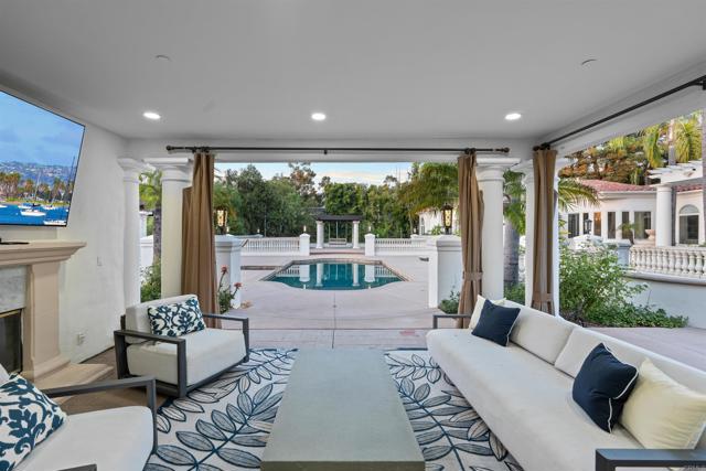 Detail Gallery Image 39 of 65 For 6998 Rancho La Cima, Rancho Santa Fe,  CA 92067 - 7 Beds | 8/1 Baths