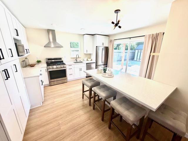 908 Bancroft Ave, Half Moon Bay CA: https://media.crmls.org/mediaz/e1e70a1d-a4e6-4f9c-8604-185a61c255ee.jpg