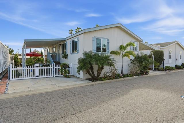 Detail Gallery Image 3 of 31 For 200 N El Camino Real Spc 15,  Oceanside,  CA 92058 - 3 Beds | 2 Baths