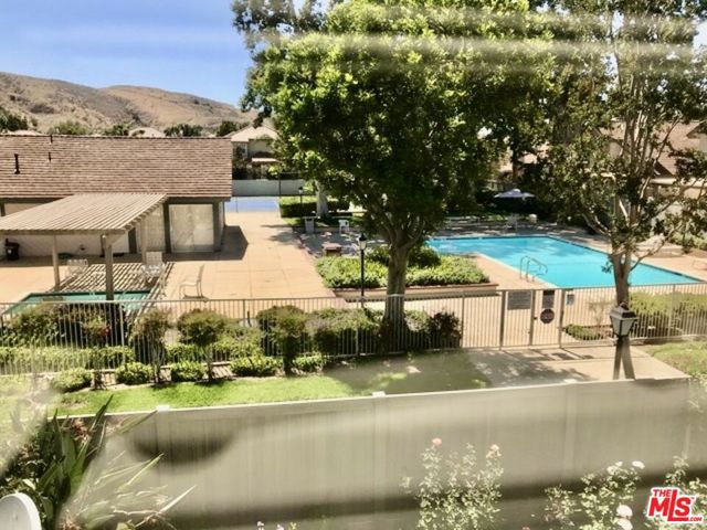 1873 Suntree Lane photo 4