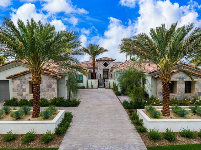 80840 Via Portofino, La Quinta CA: https://media.crmls.org/mediaz/e1e8566d-732f-4b58-bc7f-d5e664d469bb.jpg